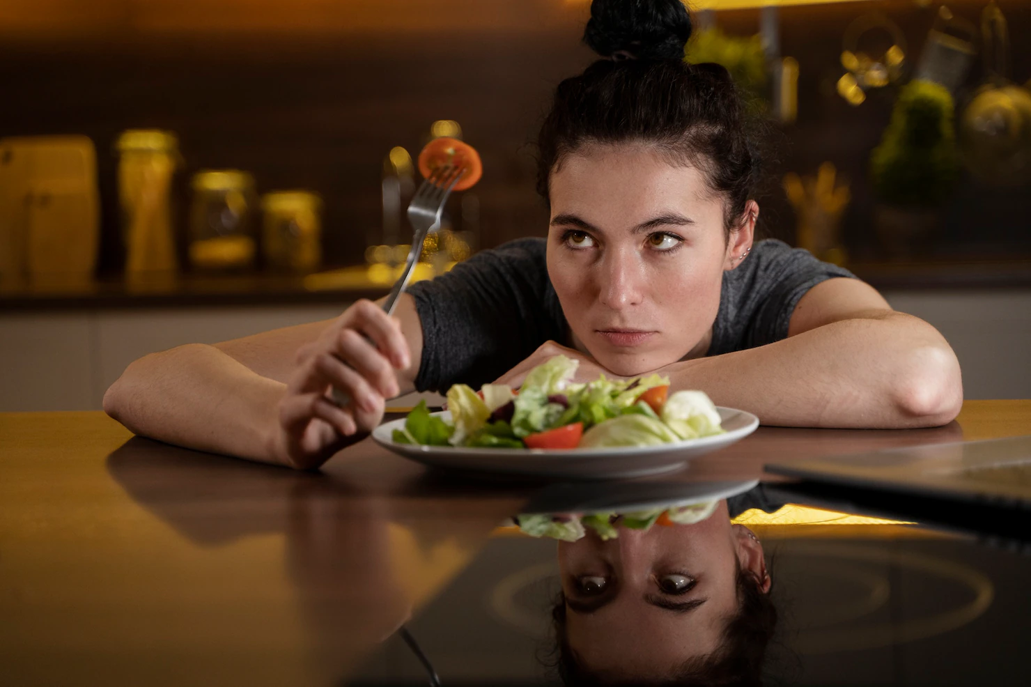 Dietas da moda: os malefícios de seguir tendências sem pesquisar